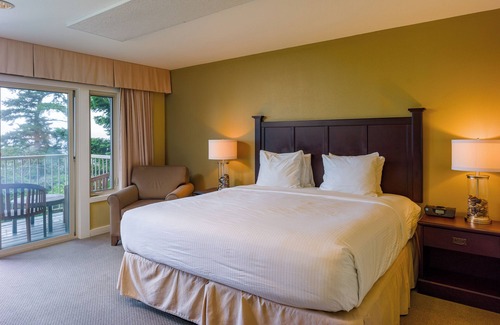 Rosario Hotel | Adventure Awaits—Secluded Orcas Island Stay | Hillside 1952