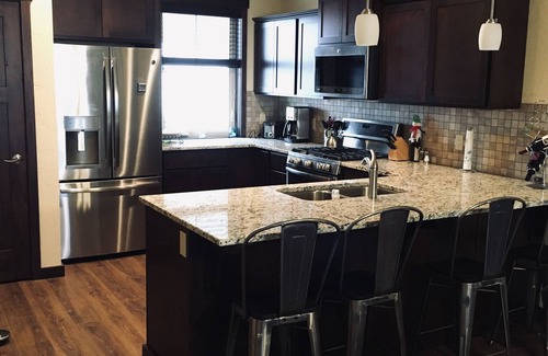 Sandpoint House | Adventure Awaits: Ski-In/Out Retreat with Spa, Steps from Schweitzer Village!