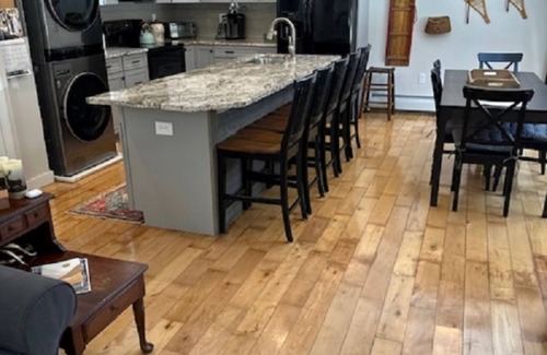 Stratton and Bromley Ski Areas Condo | Adventure Awaits! Within walking distance of Appalachian trail!