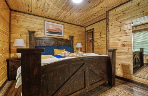 Sevierville House | Adventure Retreat/Cabin/Pool+Hot Tub/Game Room+Theater
