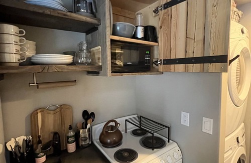 Whitefish Cabin | Adventure seekers, dog friendly Tiny house w/private access to Lion Mtn. Trail
