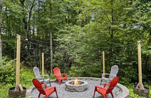 Linville Falls Cabin | Adventurous Cabin Near Hiking Trials