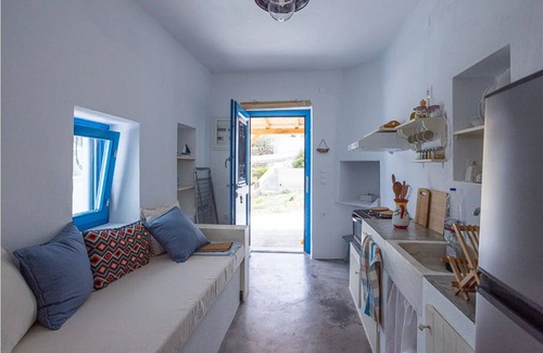 Serifos Cottage | Aegean Window