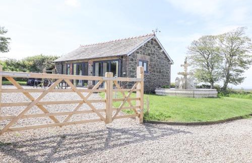 Garn Fadryn House | Ael-y-bryn