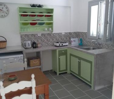 Kamares Apartment | Aeolos Hotel