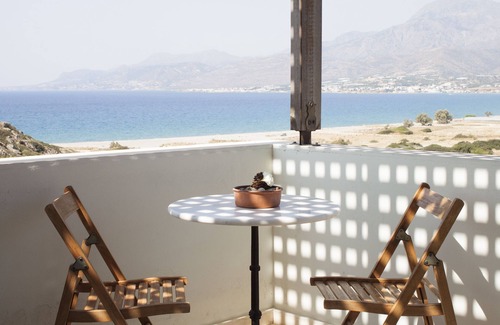 Makry Gialos Villa | Aeolus villa with private pool, stunning sea views, beach in 5min, Wifi