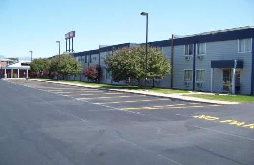Kalispell Hotel | Aero Inn