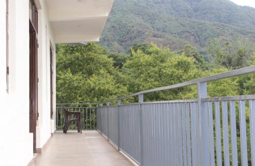 Gunehr Hotel | AeroVale Lodge