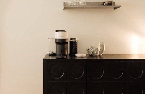 Dixon House | Aesthetic 2-bedroom house in welcoming Dixon near downtown Dixon.