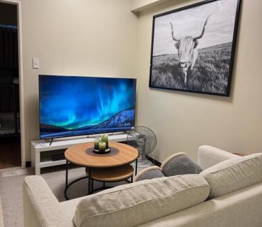 Kapitolyo Apartment | Aesthetic Cozy Modern Condo Apartment