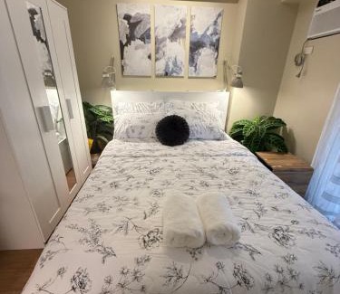 Kapitolyo Apartment | Aesthetic Cozy Modern Condo Apartment