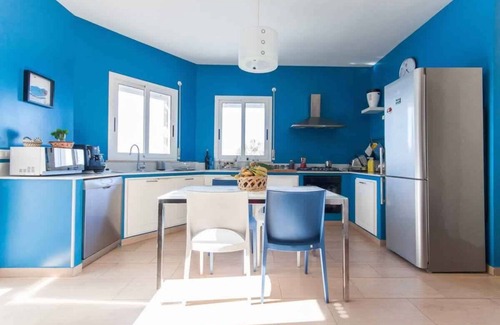 Alcamo Historic Center Villa | Aesthetic Villa With Colorful Surroundings And Pool