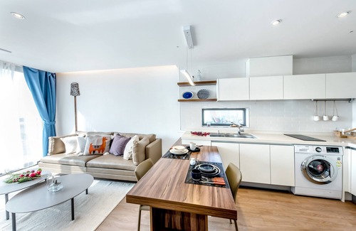 Aewol House | Aewol Bada Town House
