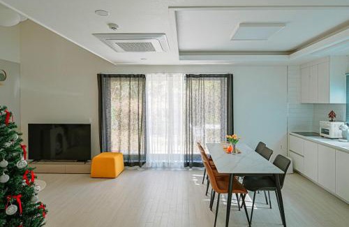 Aewol House | Aewol Hugh Village