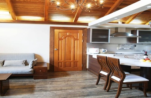 Downtown Hotel | Aewol ParkHill Village