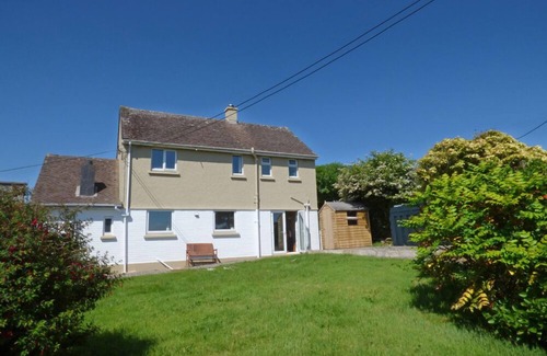 Haverfordwest Cottage | Afallon, Holiday Cottage Mathry, Sleeps 4, 2 bedrooms, bathrooms