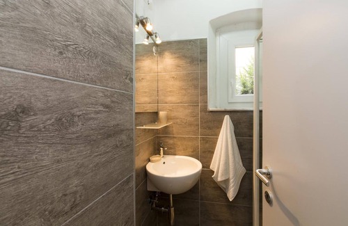 La Spezia Historic Centre House | Affittacamere Le Farfalle