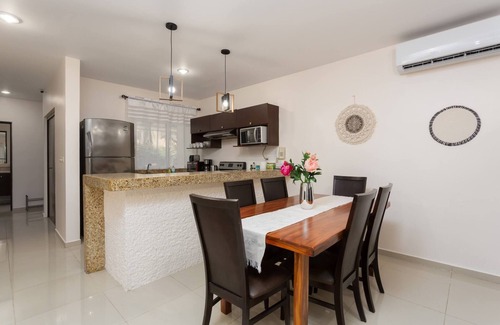 Puerto Aventuras Apartment | Affordable 1 Bedroom For Families in Sabbia Playa del Carmen - Near 5th Ave