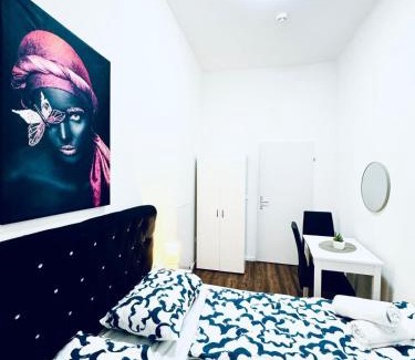 Liesing Apartment | Affordable 5 Bedroom Apartment, Near Atzgersdorf Park