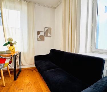 Liesing Apartment | Affordable 5BR Apartment Near Kaufpark Alterlaa