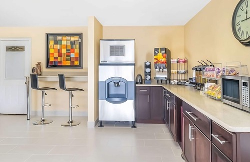 Lookout Valley Neighborhood Association Resort | Affordable Accommodation in Knights Inn Chattanooga! Near Ruby Falls!