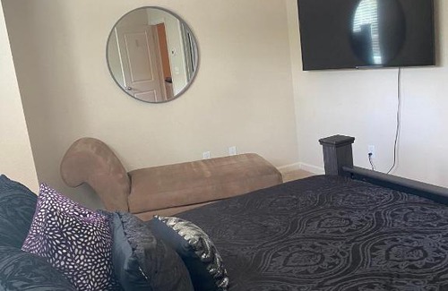 East Point Apartment | Affordable Airport Layover