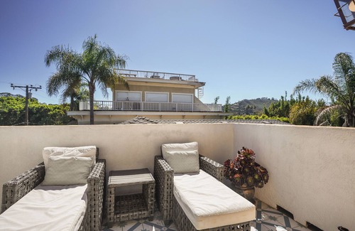 West Beach Apartment | Affordable Beach Penthouse — 2 blocks to Beach and Funk Zone