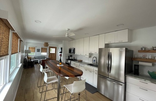 Ship Bottom House | Affordable BoHo Beach House, 1st floor unit. Sleeps 6