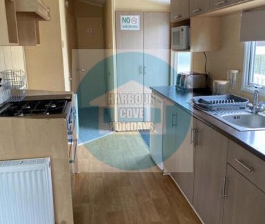 Minehead Ski Chalet | Affordable Caravan Holidays Butlins Minehead
