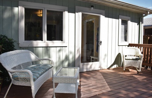 New Buffalo Cottage | Affordable Classic Cottage Charm. Sleeps 8. Internet provided.