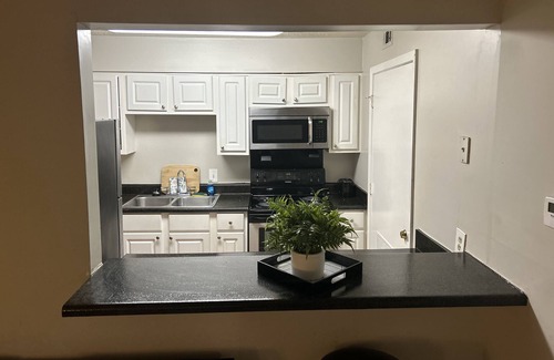 Sandy Springs Apartment | Affordable, Comfortable, Clean Stay in Atlanta, Ga