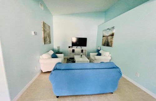 Palm Coast House | Affordable & cozy duplex close to the beach!