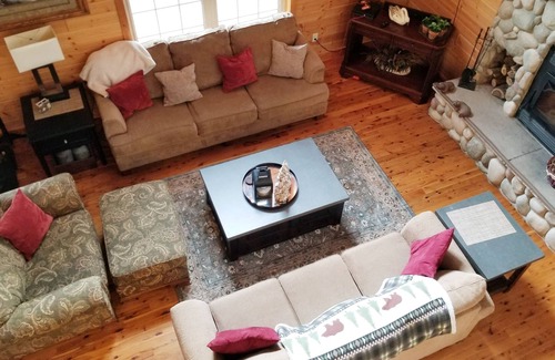 Black River Falls House | Affordable luxury on a budget
