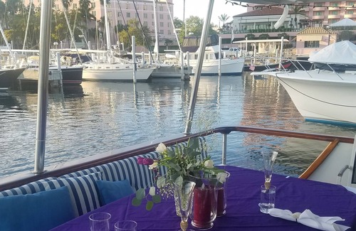 Sun Bay South Boat Rental | Affordable Luxury 84 foot Custom Motor Yacht