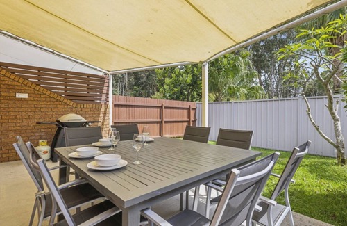 Coffs Harbour House | Affordable, Pet Friendly, Pool, Spa,Tennis, Beach