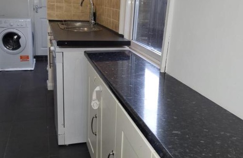 Gillingham House | Affordable rooms in Gillingham