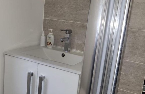 Gillingham House | Affordable rooms in Gillingham