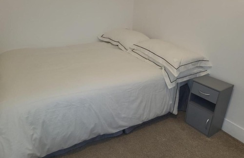 Gillingham House | Affordable rooms in Gillingham