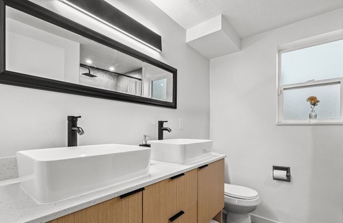 Liberty Wells Apartment | Affordable stay in the city, near ski W/ Washer and Dryer