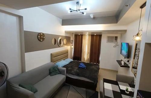 Project 8 Apartment | Affordable Studio Type Condo in Congressional Town Center