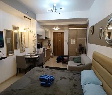 Project 8 Apartment | Affordable Studio Type Condo in Congressional Town Center