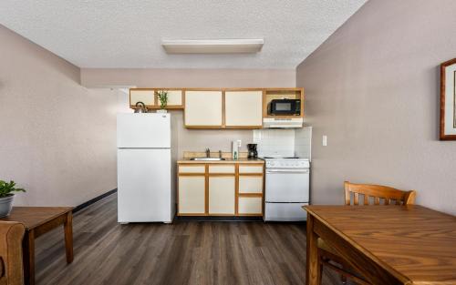 Greenville Hotel | Affordable Suites Greenville