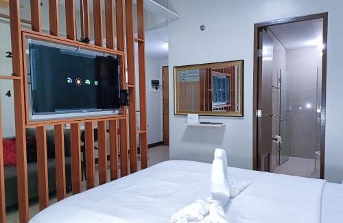 Pasay Apartment | AFFORDABLE TWO PALMTREE VILLAS NEAR NAIA3 NEWPORT BOULEVARD PASAY CITY