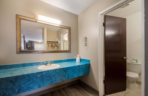 Cedar Hills House | Affordably priced and close to Portland’s many attractions