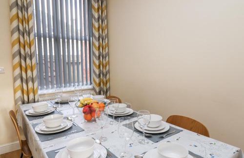 Rhayader House | Afonwy House