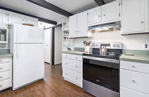 Brevard House | Aframe Amazing Views Hot Tub Dog & Family Friendly