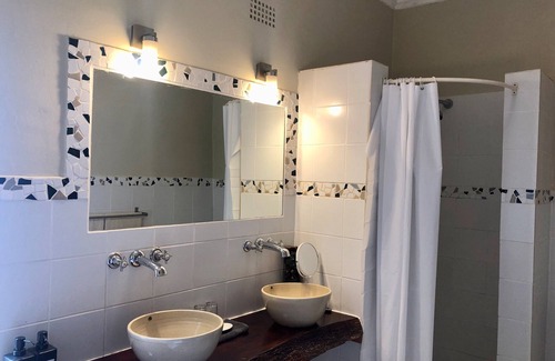 Lilongwe Hotel | Africa House Malawi