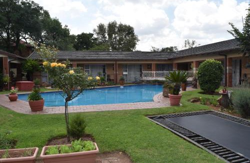 Germiston House | African Elephant Guesthouse