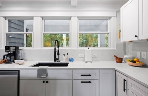 Glen Arbor House | After Dune Delight 5BR Home River Kayaks Beaches