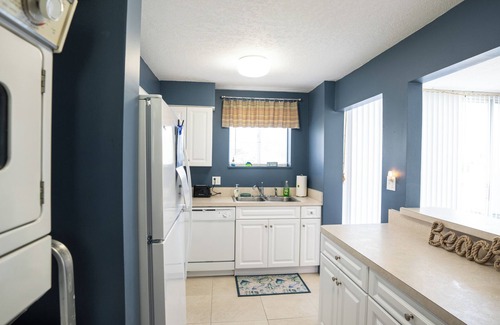 Ormond Beach Condo | After Dune Delight! 2 Bdr, 3 pools at almost private beach